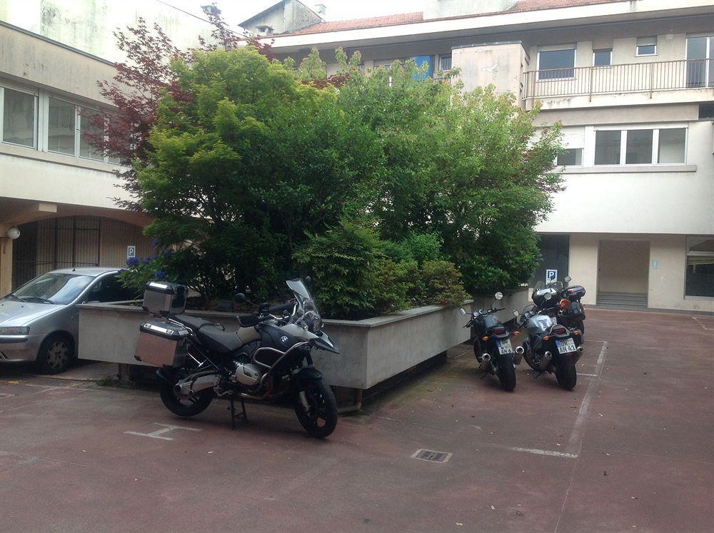 Augustus Hotel Biella Luaran gambar