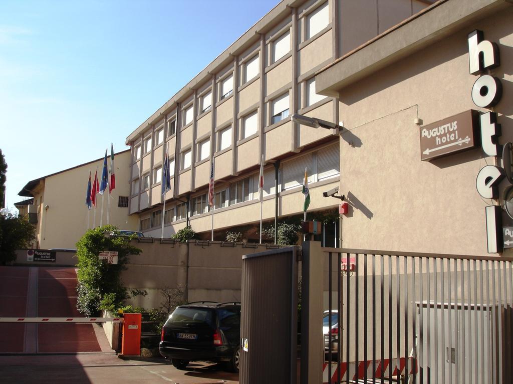 Augustus Hotel Biella Luaran gambar